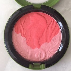 Mac -limited edition- highlighting blush- marine
